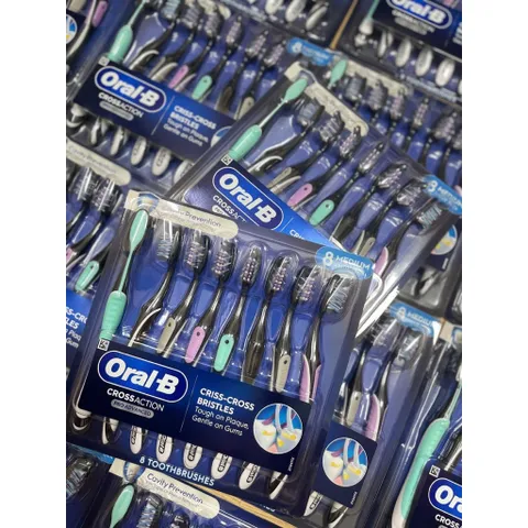[ HỎA TỐC] Bàn chải đánh răng Oral-B Cross Action Pro Advanced Vỉ 8 cây (Medium)