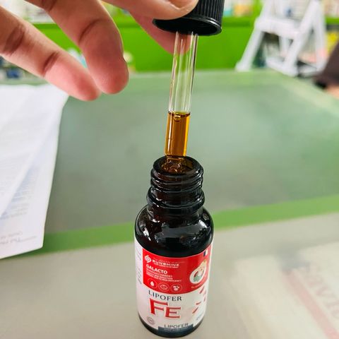 Sắt hữu cơ nhỏ giọt và xịt LIPOFER FE - Nhập khẩu Pháp, không táo bón