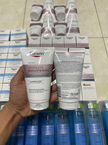 [Mẫu Mới] Sữa Rửa Mặt Eucerin Hỗ Trợ Làm Sáng Da, Giảm Đốm Nâu Spotless Brightening Gentle Cleansing Foam 150gr