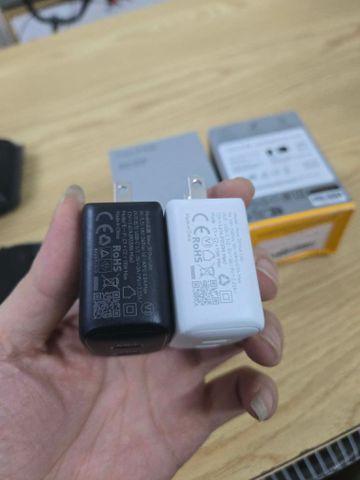 Củ sạc nhanh 20w Voltme - 2 cổng type C, nhỏ gọn, sạc nhanh chuẩn PD3.0, QC3.0, PPS