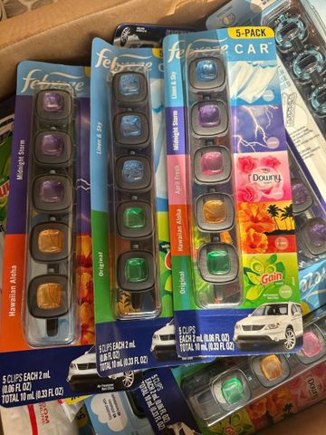 [Hàng mỹ] Nước hoa ô tô Febreze Air Freshener Car Vent Clips kẹp ống gió xe hơi - Shop Songvy