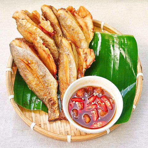 Hỏa tốc-HCM.Khô cá đù 1 nắng,5-8 CON,đặc sản cần giờ,không mặn thịt thơm dai ngọt,