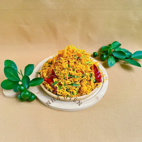 Khô gà lá chanh đặc sản, tươi ngon, đậm đà, hấp dẫn, đơn 800k tặng quà