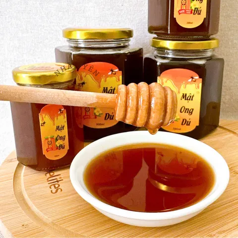 Mật ong dú nguyên chất Không pha đường,Ong lấy mật 100% từ hoa tự nhiên tăng đề kháng,đơn 700k tặng quà trực tiếp