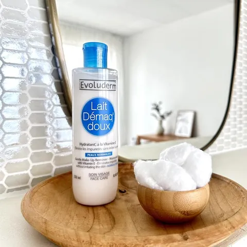 Sữa Tẩy Trang Evoluderm Giúp Làm Sạch Da, Dưỡng Ẩm Và Mềm Mịn Làn Da 250ml (QT)