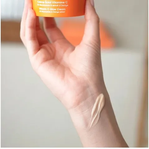 Kem dưỡng EVOLUDERM VITAMIN C GLOW CREAM hỗ trợ trắng sáng da Evoluderm chiết xuất Vitamin C 50ml