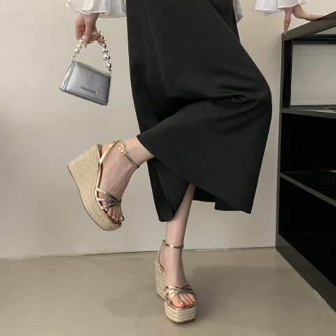 (LÙI 1 SIZE) Dép Sandal Đế Xuồng Hở Mũi Kiểu La Mã Thời Trang AG05