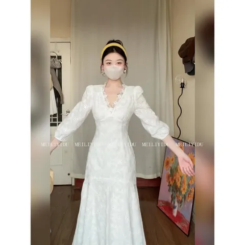 Đầm Dài Thêu Ren Cổ V Dáng Đuôi Cá Kiểu Pháp Thanh Lịch Cho Nữ VH07