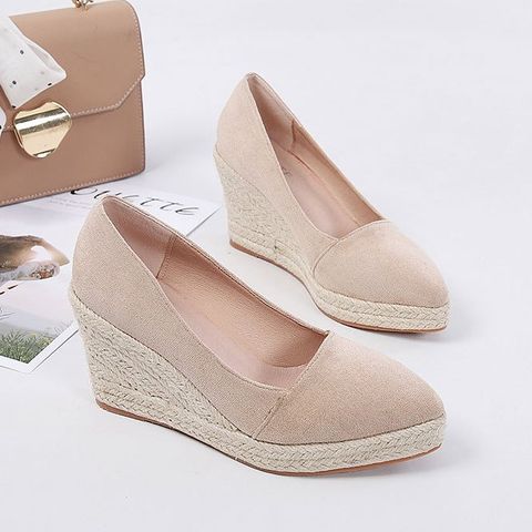 Giày Gót Nêm Mũi Nhọn Công Sở  Êm Chân AG41