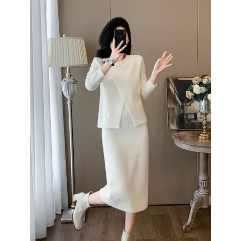 Set Đầm Hai Mảnh Dệt Kim Giả Lông Chồn Cao Cấp Quý Cô Sang Chảnh VL03