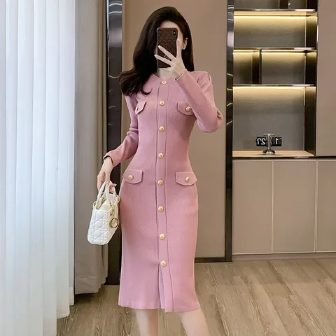 Đầm Len Dài Màu Trơn Cài Cúc Trẻ Trung AL109
