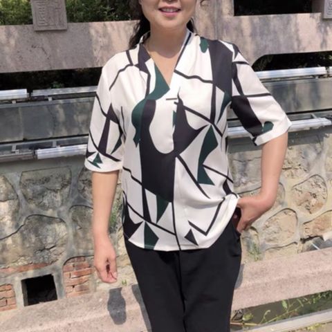 (THANH LÝ) Áo Thun Lụa Trung Niên Họa Tiết Sang Trọng SM70