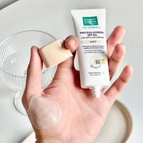 Kem chống nắng MartiDerm Proteos Screen SPF50+ Màu Nâng Tông - Kem Dưỡng Da Chống Nắng cho Mọi Loại Da 40ml