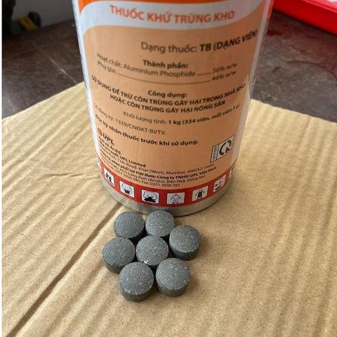 Thuốc xông mọt nông sản QUICKPHOS 56% tiêu diệt mọt gạo, lúa, thóc xuất xứ Ấn Độ chai 334 viên 3g