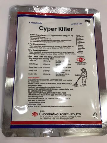 Thuốc diệt Mạt gà CYPER KILLER, ngoài ra còn tiêu diệt các loại côn trùng khác trong chăn nuôi (ruồi, nhặng, ve, rận, gián, kiến,...), xuất xứ Hàn Quốc.