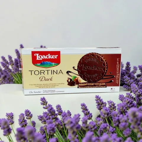 Loacker Tortina 126g Bánh Ngọt Nhân Kem Hạt Phỉ Và Socola Nhập Khẩu