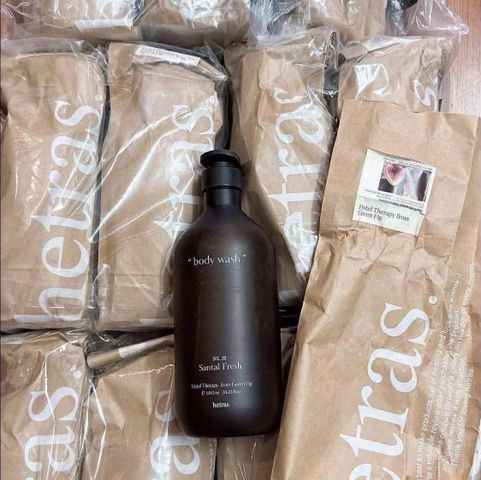 Sữa Tắm Hương Nước Hoa Hetras Body Wash 1 Lít – Làm Sạch, Thư Giãn, Lưu Hương Dài Lâu Như Nước Hoa