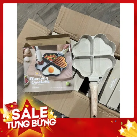 Chảo chống dính 4 ngăn khoanh trái tim màu trắng dùng được bếp từ