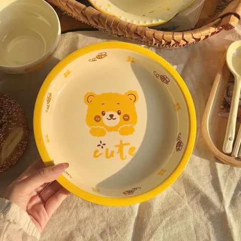 Set 5 Món Bát Đĩa Sứ Gấu Hồng Cute – Bộ Chén Đĩa Decor Cao Cấp Kèm Tô Hai Tai Và Thìa, Gốm Sứ Tráng Men Chịu Nhiệt