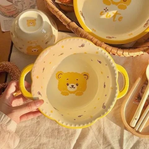 Set 5 Món Bát Đĩa Sứ Gấu Hồng Cute – Bộ Chén Đĩa Decor Cao Cấp Kèm Tô Hai Tai Và Thìa, Gốm Sứ Tráng Men Chịu Nhiệt