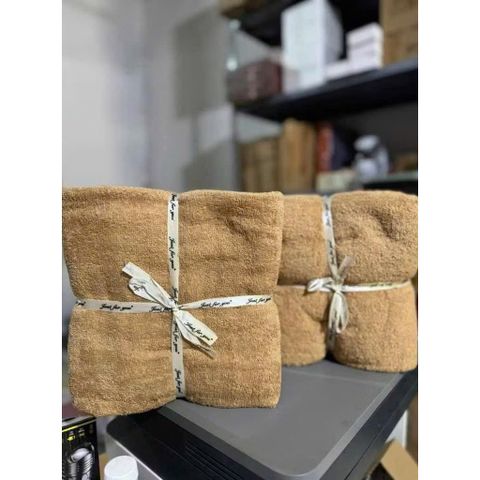 Combo 2 Khăn Tắm Lông Cừu Xuất Khẩu Khổ Lớn 70x140cm Siêu Thấm Hút - Mềm Mại Không Ra Lông - Quà Tặng Sang Trọng