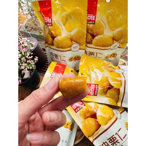 Combo 3 Gói Hạt Dẻ Trùng Khánh Tách Vỏ Yikoujia (100g/gói) - Hạt Dẻ Hấp Thơm Ngon, Ăn Liền Tiện Lợi