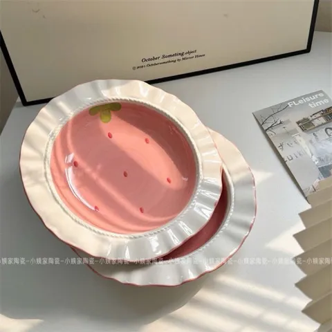 Đĩa Sứ Decor Hình Dâu Tây Viền Sóng - Đĩa Đựng Trái Cây, Bánh Ngọt Dễ Thương Cho Bé, Chụp Ảnh Sống Ảo Cao Cấp