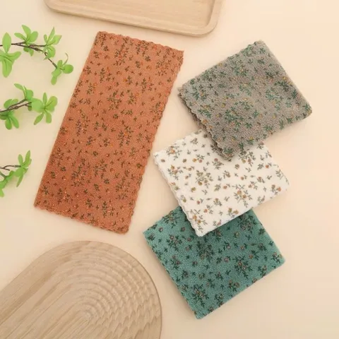 Combo 4 Khăn Lau Vệ Sinh Bếp Đa Năng 30cm – Sợi Microfiber Siêu Thấm, Họa Tiết Hoa Cỏ Decor Xinh Xắn