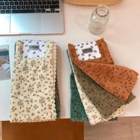 Combo 4 Khăn Lau Vệ Sinh Bếp Đa Năng 30cm – Sợi Microfiber Siêu Thấm, Họa Tiết Hoa Cỏ Decor Xinh Xắn
