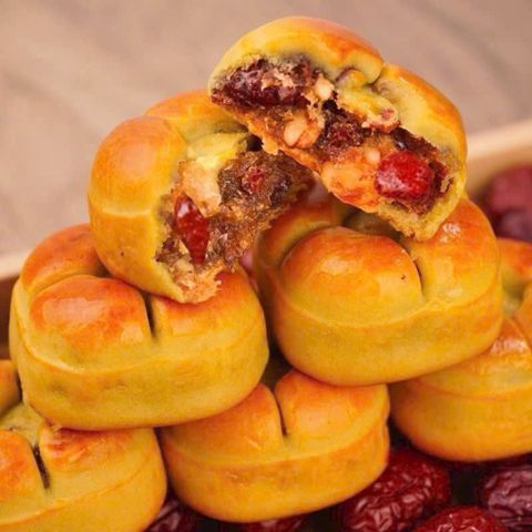 [Hộp 1KG] Bánh Táo Đỏ Óc Chó Thượng Hạng - Bánh Thực Dưỡng Ít Ngọt, Tốt Cho Sức Khỏe (1000g)