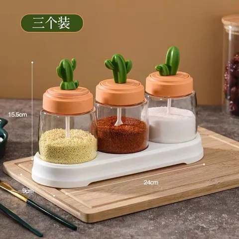 Hũ Đựng Gia Vị Thủy Thủy Tinh Hình Xương Rồng Kèm Thìa, Bộ 4 Lọ Đựng Gia Vị Có Khay Cầm Tiện Lợi Decor Nhà Bếp