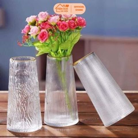 Lọ hoa thủy tinh viền vàng Bình hoa thủy tinh dáng trụ vát cao 21,5 cm decor trang trí