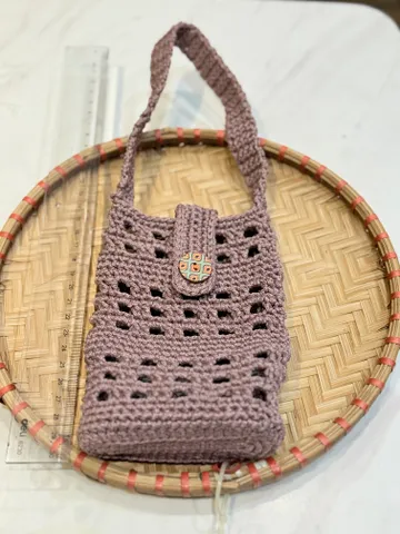 Túi đựng điện thoại làm thủ công bằng len, đồ handmade bằng len