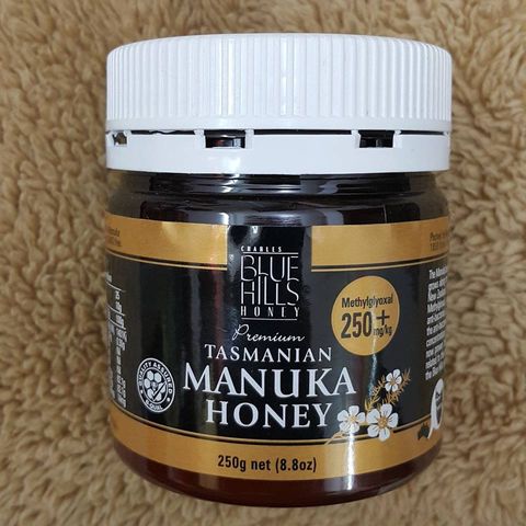 Mật ong Manuka BlueHills 250+ 250gr Rừng Tasmania nước Úc