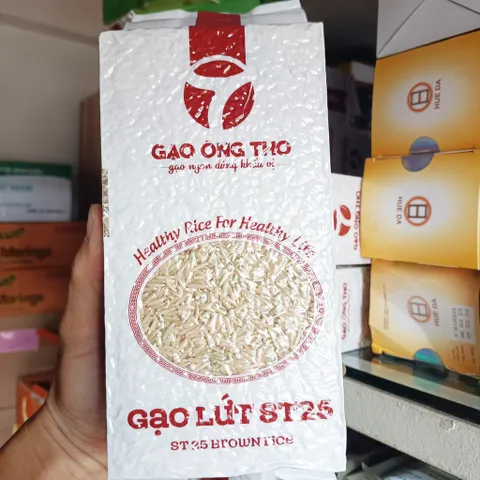 Gạo lứt trắng ST25 Ông Thọ túi 1kg