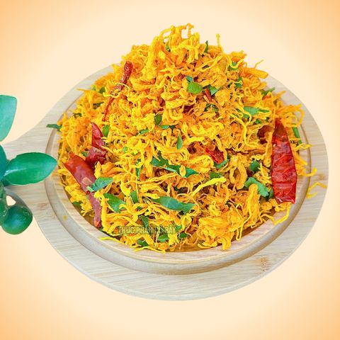 Khô gà lá chanh, 100% từ thịt gà tươi, được làm thủ công hương vị truyền thống