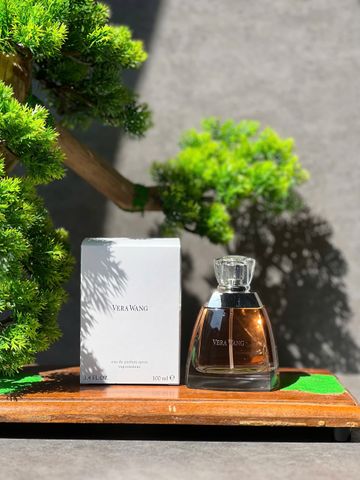 Nước hoa nữ Vera Wang for Women Eau de Parfum dung tích 100ml.