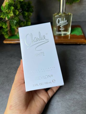 Nước hoa nữ Revlon Charlie White Eau De Toilette 100ml.