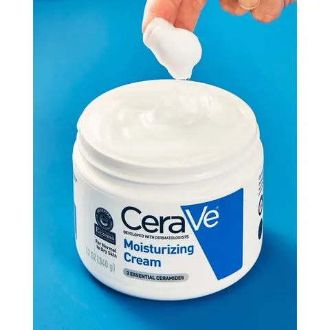 Kem dưỡng ẩm St.Ives Timeless Skin Collagen Elastin Facial Móiturize 283g