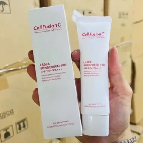 Kem chống nắng Cell Fusion C Toning Sunscreen 100 SPF 50+/PA+++