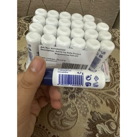 Son dưỡng môi mỡ hươu (size to)