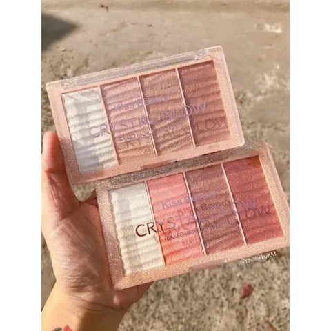 Má hồng Bắt sáng ánh nhũ Crystal Glow 777133