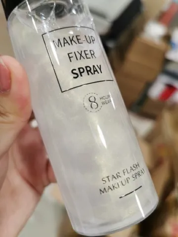 Xịt nhũ bắt sáng Makeup fixer Shiny Skin