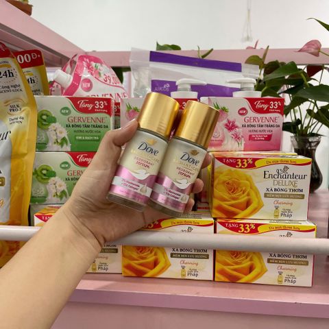 Lăn Khử Mùi Dove Radiant+Care Serum 3% Niacinamide & Collagen Sáng Da Dưỡng Mịn 40ml