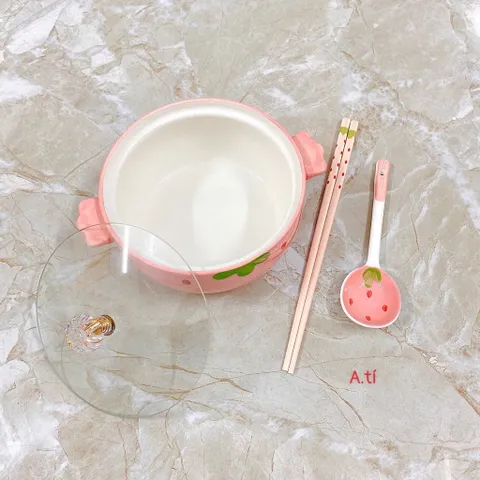 Tô sứ dâu kèm nắp kính + muỗng + đũa siêu xinh – vừa dùng vừa decor