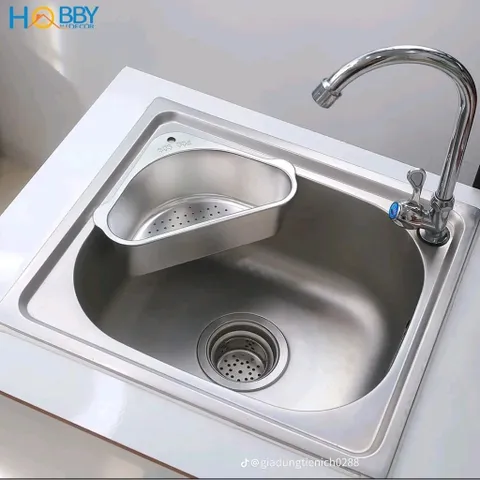 🧺 Rổ Lọc Rác Bồn Rửa Chén Inox Góc Tam Giác – Tiện Lợi, Sạch Sẽ Cho Gian Bếp