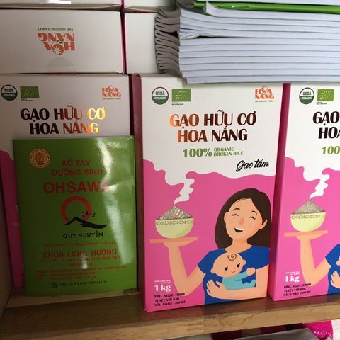 Gạo Tấm Hữu Cơ Hoa Nắng Hộp 1Kg - Dẻo ngọt, thơm tự nhiên
