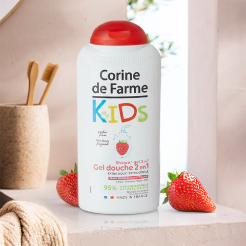 Gel tắm và gội cho bé hương dâu (Pháp) - Corine de Farme Shower Gel 2 in 1 Strawberry 300ml