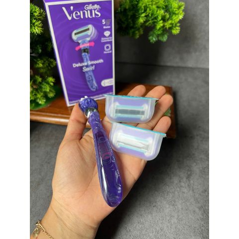 Dao cạo nữ 5 lưỡi Gillette Venus Deluxe Smooth Swirl + 2 Blade Refills
