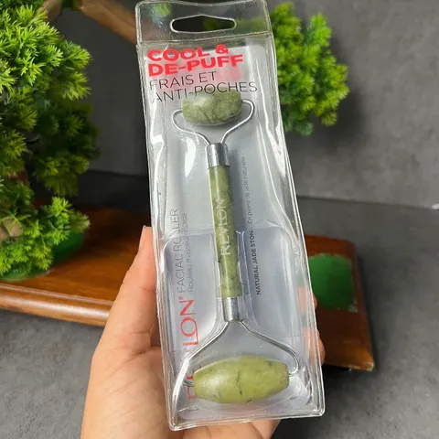 Thanh lí bao bì cũ Thanh lăn mát xa mặt và mắt Revlon Jade Facial Roller